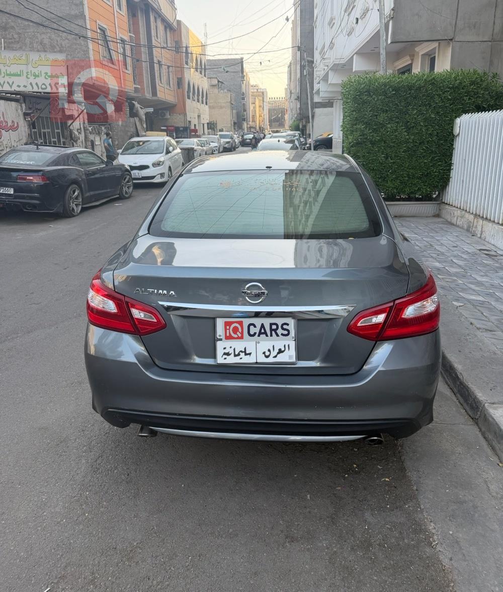 نيسان ألتيما